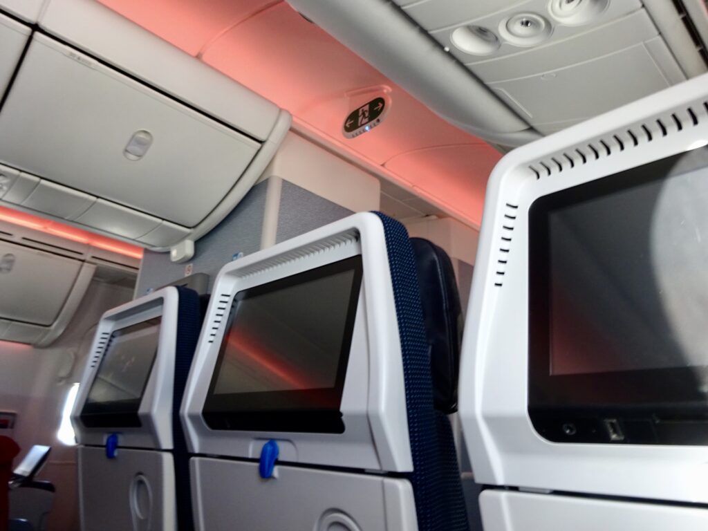 JAL73Hの基本情報と座席配置