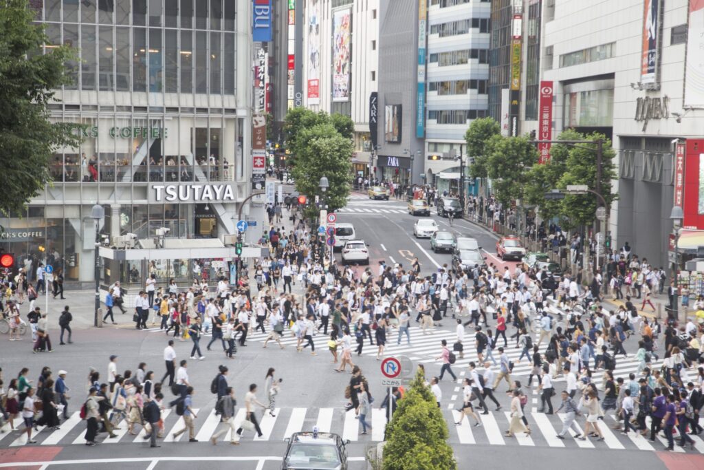 ドトールとスタバの店舗数とアクセスの違い